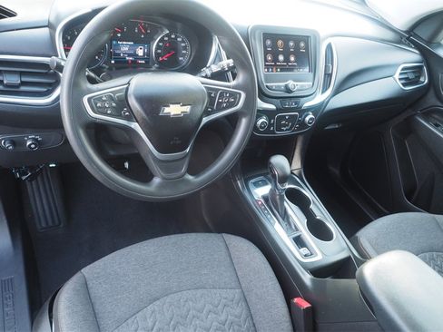 Used 2022 Chevrolet Equinox LT image 10