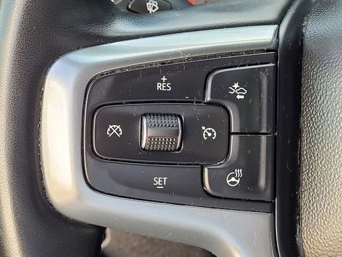 Used 2025 Chevrolet Silverado 2500 LT w/ Convenience Package image 24