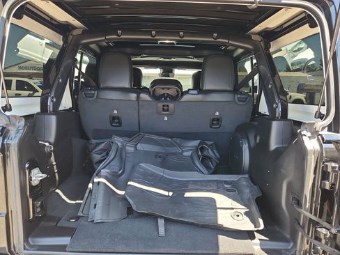 Certified 2021 Jeep Wrangler Unlimited Rubicon AWD/4WD image 20