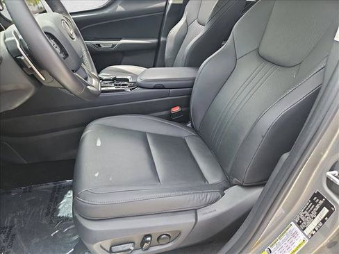 Used 2024 Lexus NX 250 FWD w/ Towing Package (2000 Lbs) image 15