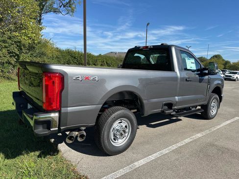 New 2026 Ford F250 XL image 4