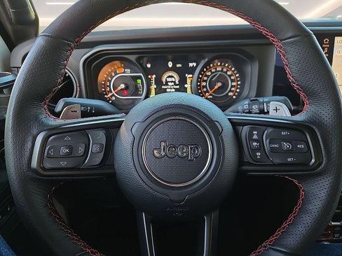 Used 2026 Jeep Wrangler Unlimited Rubicon 392 w/ Quick Order Package 27X Moab AWD/4WD image 24