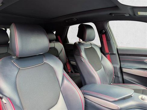 Used 2022 Genesis GV70 3.5T Sport AWD/4WD image 26