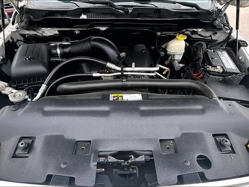 Used 2017 RAM 1500 Big Horn AWD/4WD image 30
