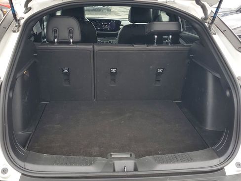 Used 2025 Buick Envista Preferred image 25