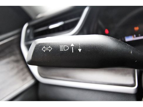 Used 2023 Jeep Grand Cherokee Limited image 20