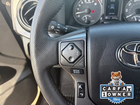 Used 2022 Toyota Tacoma TRD Off-Road w/ Technology Package image 25