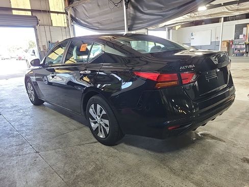 Used 2022 Nissan Altima 2.5 S image 4