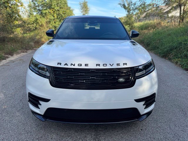 Used 2025 Land Rover Range Rover Velar Dynamic SE AWD/4WD image 3