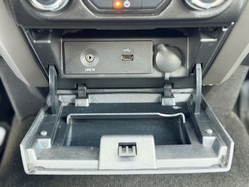 Used 2013 Ford F150 XLT w/ Luxury Equipment Group image 25