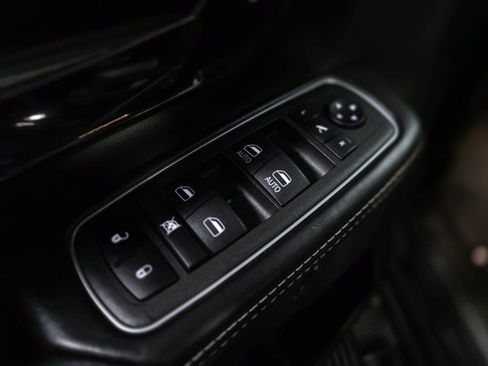 Used 2023 RAM 1500 Limited image 32