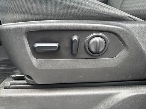Used 2021 Chevrolet Silverado 1500 RST w/ Bed Protection Package AWD/4WD image 11