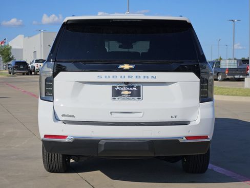 New 2026 Chevrolet Suburban LT w/ Comfort Package RWD image 8