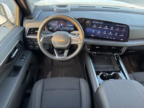 New 2026 Chevrolet Suburban LS image 13