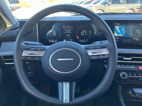 Used 2025 Hyundai Sonata SE image 13