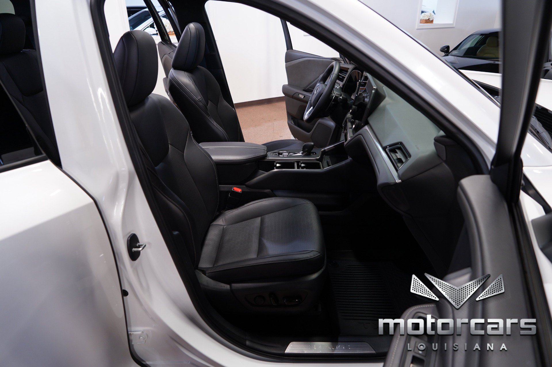 Used 2024 Lexus TX 350 AWD w/ Captains Chair Package image 30