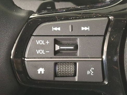 Used 2024 Honda Pilot Touring image 23