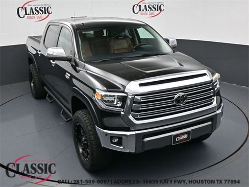 Used 2018 Toyota Tundra Platinum image 1