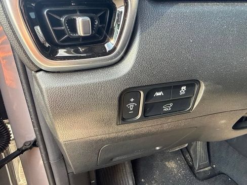 Used 2022 Kia Sorento SX FWD image 21