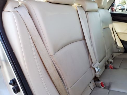 Used 2019 Subaru Outback 2.5i Limited image 15