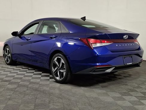 Used 2023 Hyundai Elantra SEL w/ Convenience Package FWD image 7