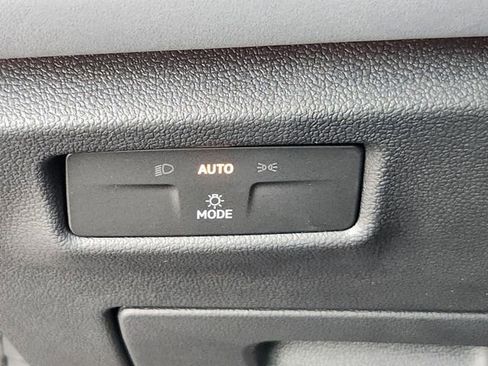 New 2026 Volkswagen Tiguan SE AWD/4WD image 21