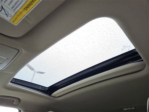 Used 2017 Acura MDX FWD w/ Advance Package image 3