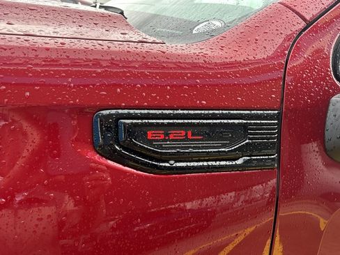 New 2026 GMC Sierra 1500 AT4X w/ LPO, Black Badging Package AWD/4WD image 13