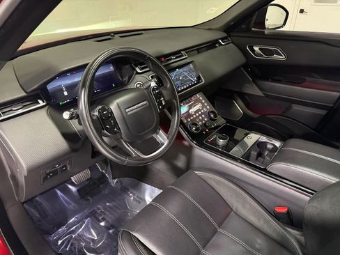 Used 2019 Land Rover Range Rover Velar R-Dynamic SE image 14
