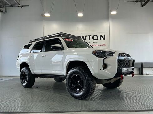 Used 2018 Toyota 4Runner TRD Pro AWD/4WD image 35