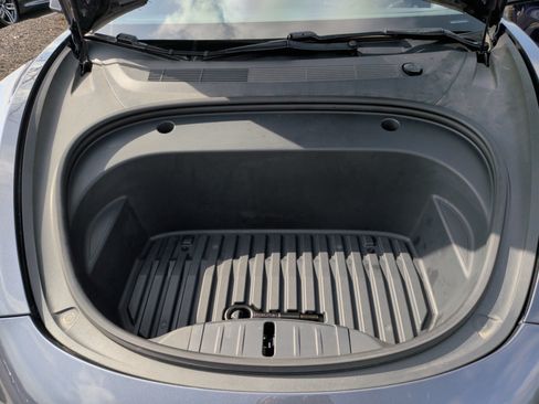 Used 2021 Tesla Model 3 Standard Range Plus image 38