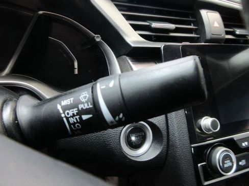 Used 2019 Honda Civic EX image 18