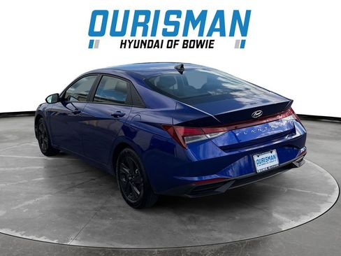 Certified 2023 Hyundai Elantra SEL w/ Preferred Accessory Package image 4