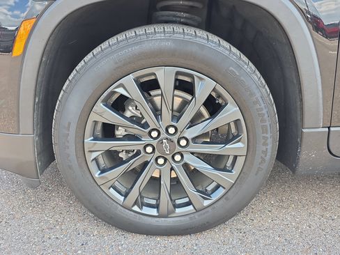 Used 2023 Chevrolet Traverse RS AWD/4WD image 9
