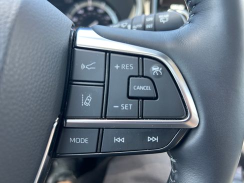 Certified 2021 Toyota Highlander Platinum AWD/4WD image 27