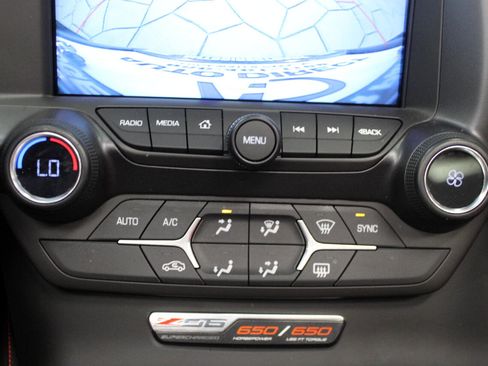 Used 2019 Chevrolet Corvette Z06 w/ Z07 Performance Package image 25