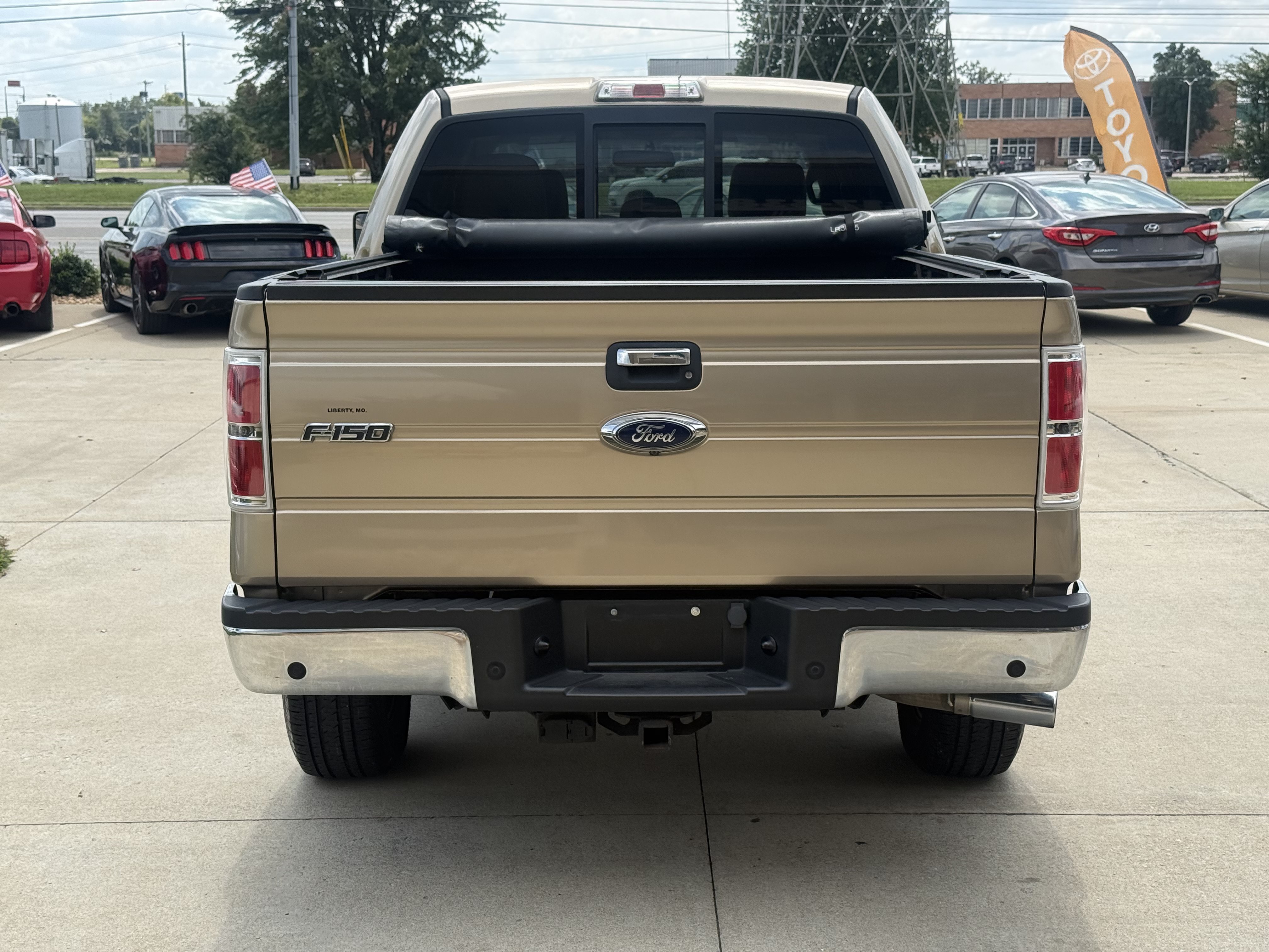 Used 2014 Ford F150 XLT w/ Equipment Group 302A Luxury AWD/4WD image 6