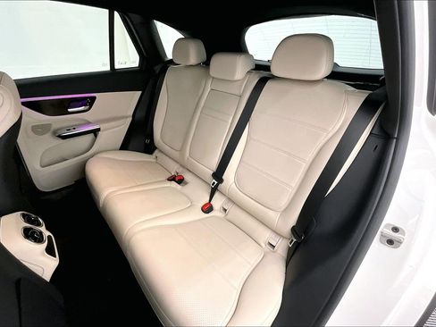 Certified 2023 Mercedes-Benz GLC 300 image 17