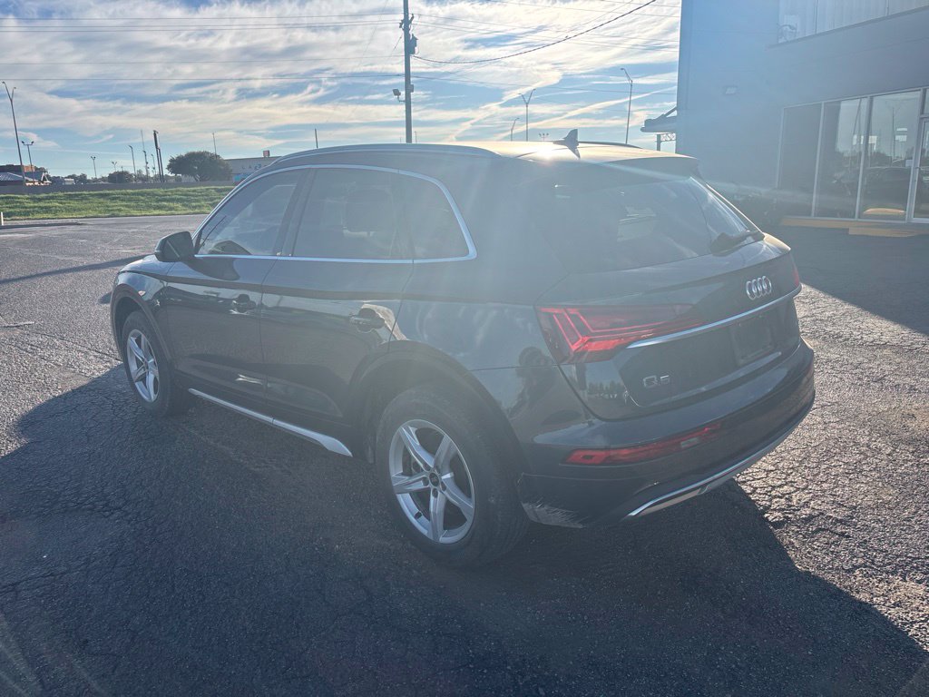 Used 2021 Audi Q5 2.0T Premium w/ Convenience Package AWD/4WD image 5