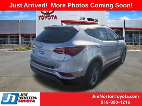 Used 2018 Hyundai Santa Fe Sport w/ 2.4L Value Package 02 image 4