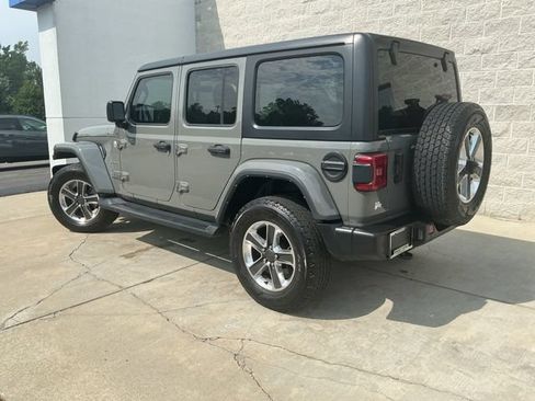 Used 2021 Jeep Wrangler Unlimited Sahara AWD/4WD image 9