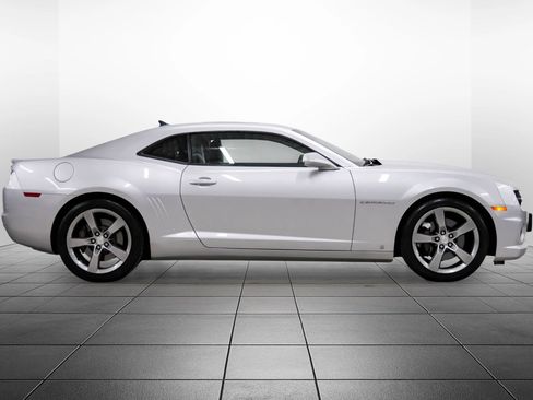 Used 2010 Chevrolet Camaro SS w/ RS Package image 7