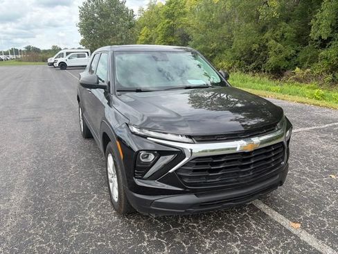 Used 2024 Chevrolet TrailBlazer LS w/ LS Convenience Package AWD/4WD image 8