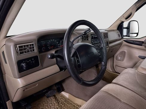 Used 2001 Ford F250 XLT AWD/4WD image 9