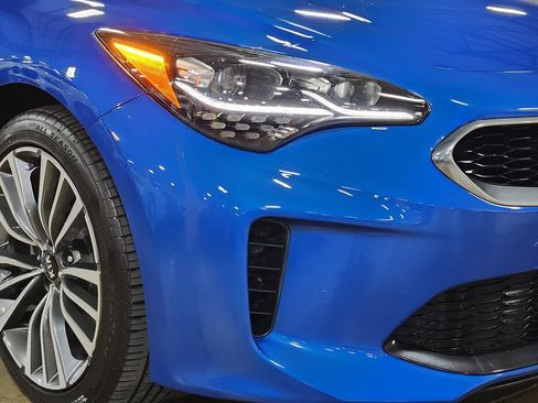 Used 2019 Kia Stinger Premium RWD image 13