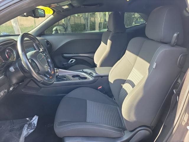 Used 2022 Dodge Challenger R/T RWD image 17
