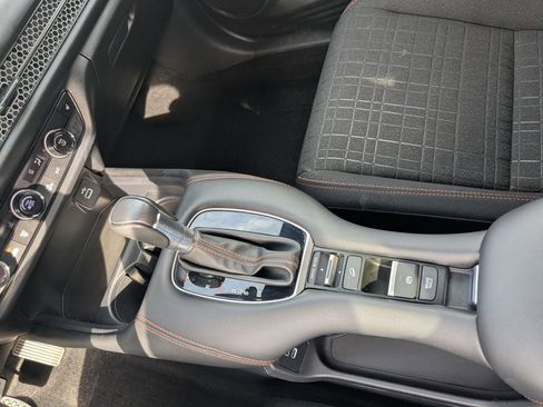 Used 2024 Honda HR-V Sport image 15