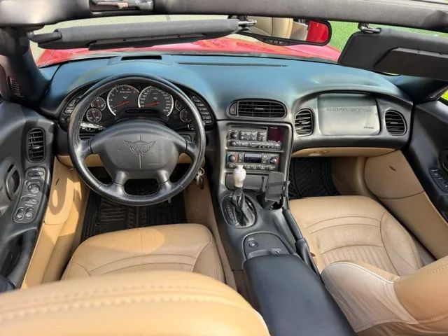 Used 2002 Chevrolet Corvette Convertible w/ Preferred Equipment Group2 RWD image 19