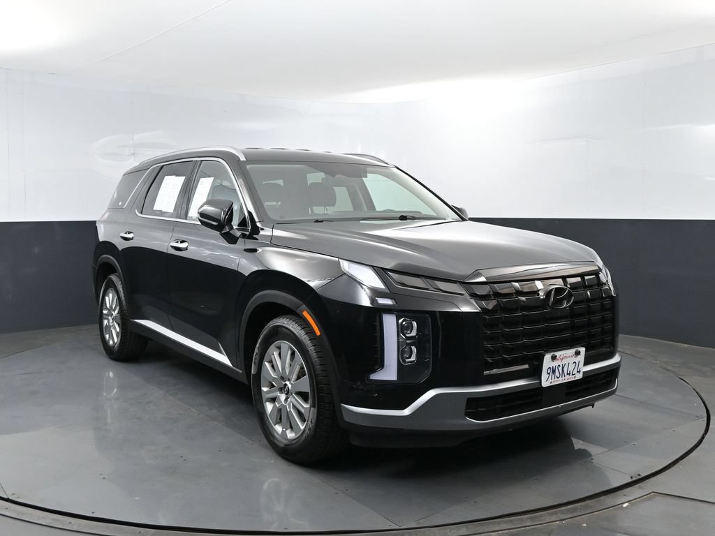 Used 2024 Hyundai Palisade SEL FWD image 3