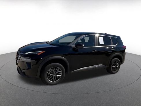 Used 2024 Nissan Rogue S AWD/4WD image 8